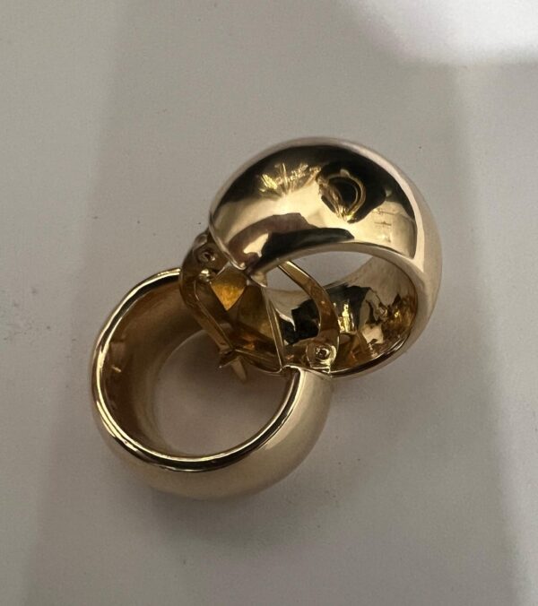 Smooth hoops 14k