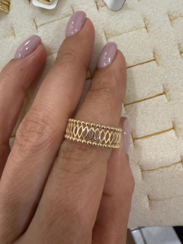 Rings 14K Size 6 3/4 Weight 1.8